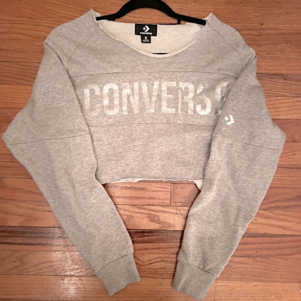 Cut off sweatshirt